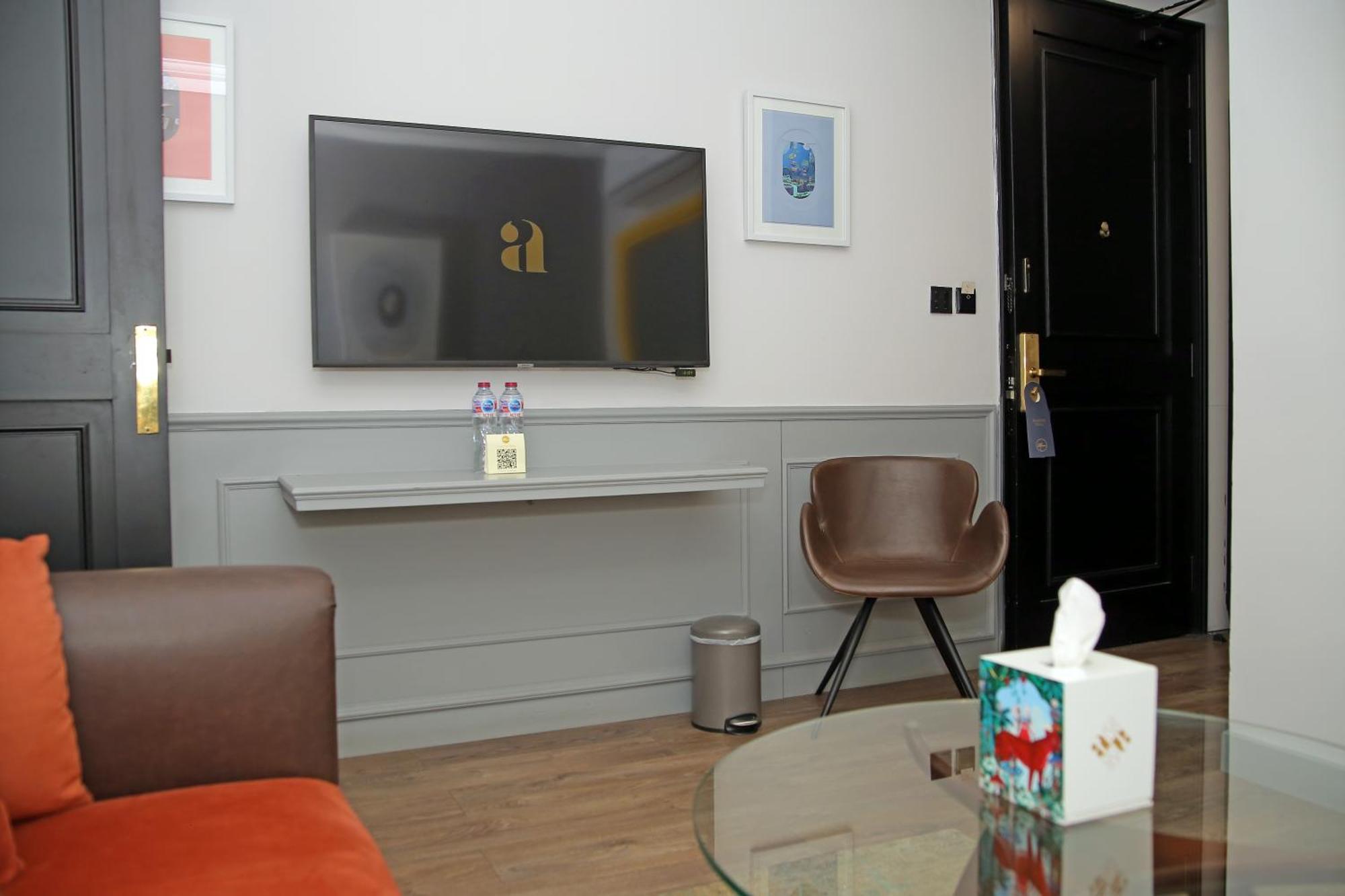 Ambiance Boutique Art Hotel Λαχόρη Δωμάτιο φωτογραφία A room at the hotel