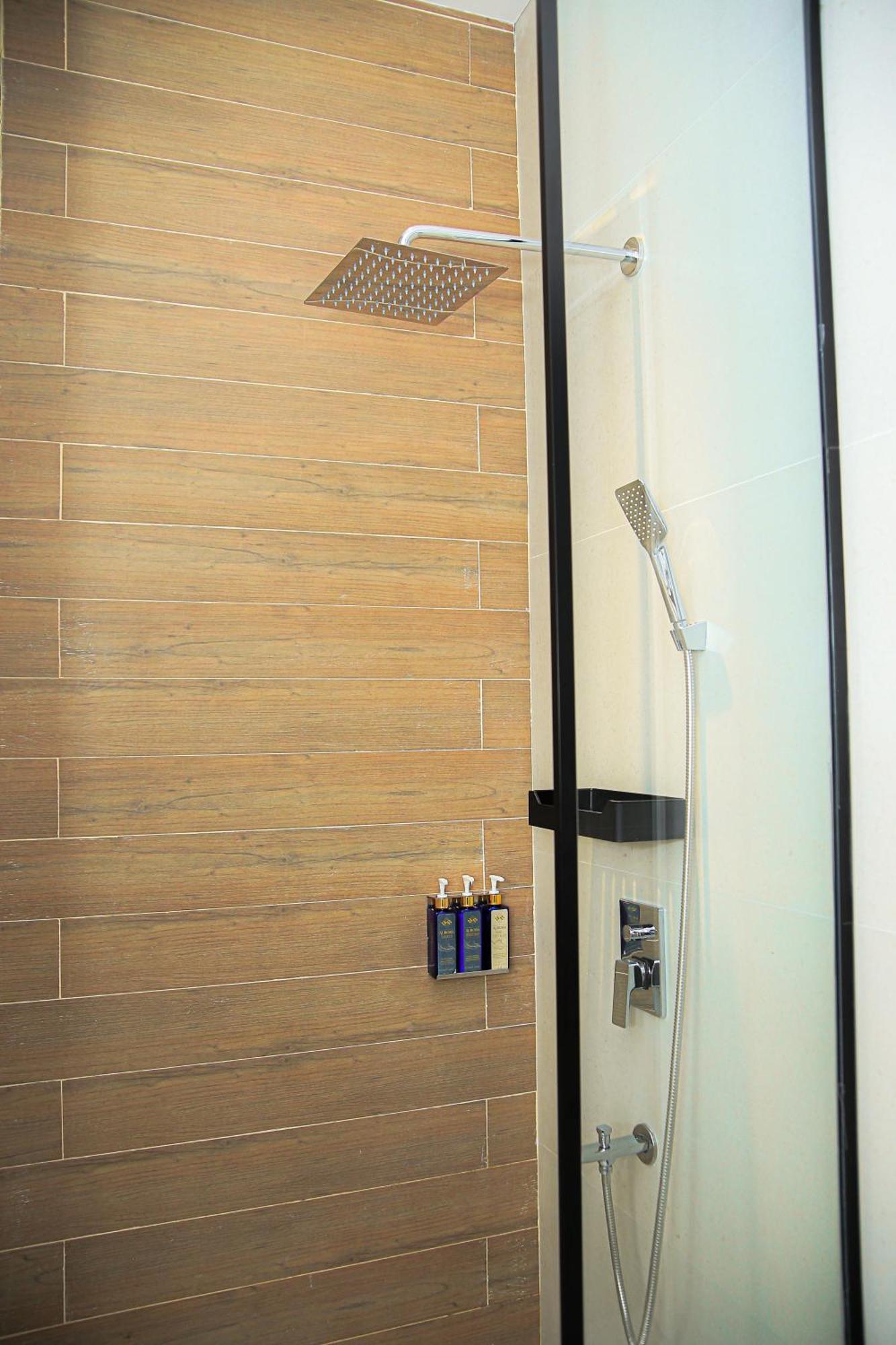 Ambiance Boutique Art Hotel Λαχόρη Δωμάτιο φωτογραφία A shower